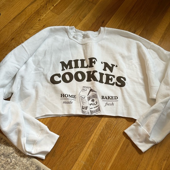 EUC Hubs & Hers Crewneck Crop White MILF & Cookies Christmas Oversized L/XL - Picture 1 of 4